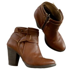 Milagros Women’s camel tan vegan leather ankle booties block heel size 6 /23 MX